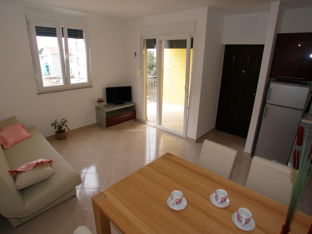 Apartments Marina Vodice Zimmer foto